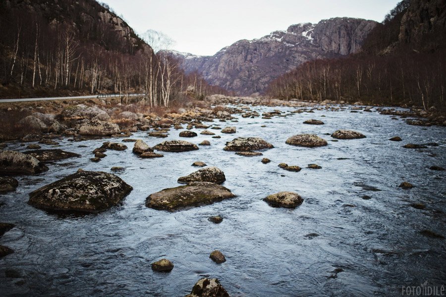 Akmenuota upė Norvegijos Rogaland regione