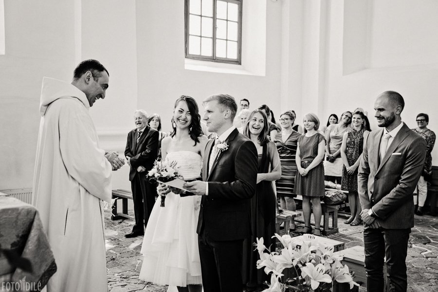 Šilta vestuvinė ceremonija Bernardinų bažnyčioje