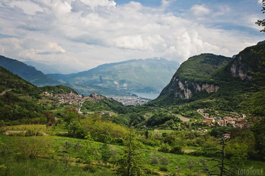 Vaizdas žemyn į Riva del Garda