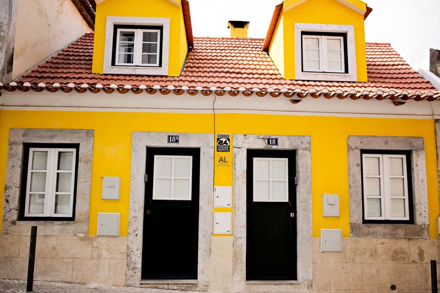 Geltonas namas Lisabonoje
