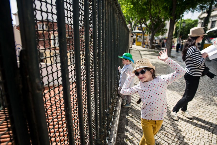 Vaikai prie Se katedros Lisabonoje