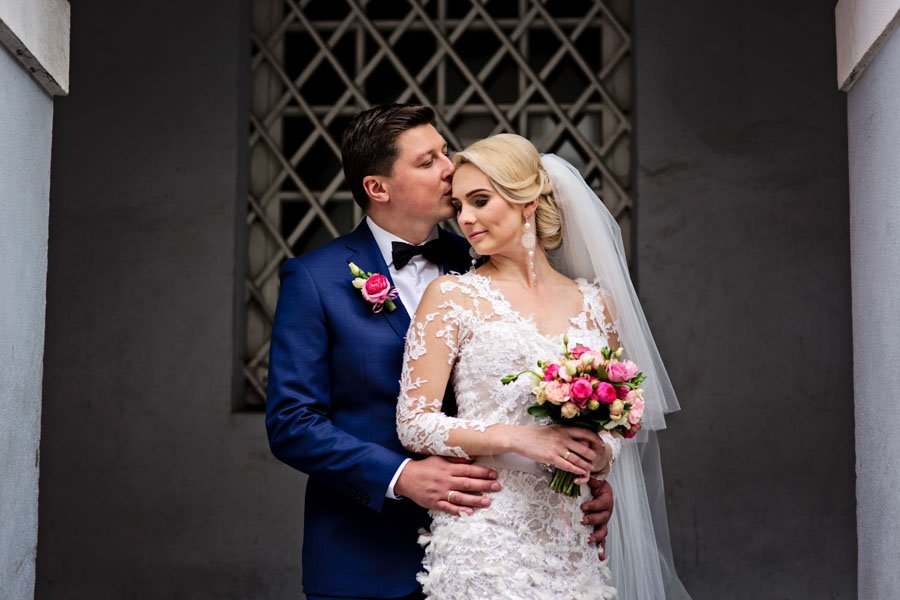 Erdvės vestuvinėms fotosesijoms prie Aušros vartų Vilniuje