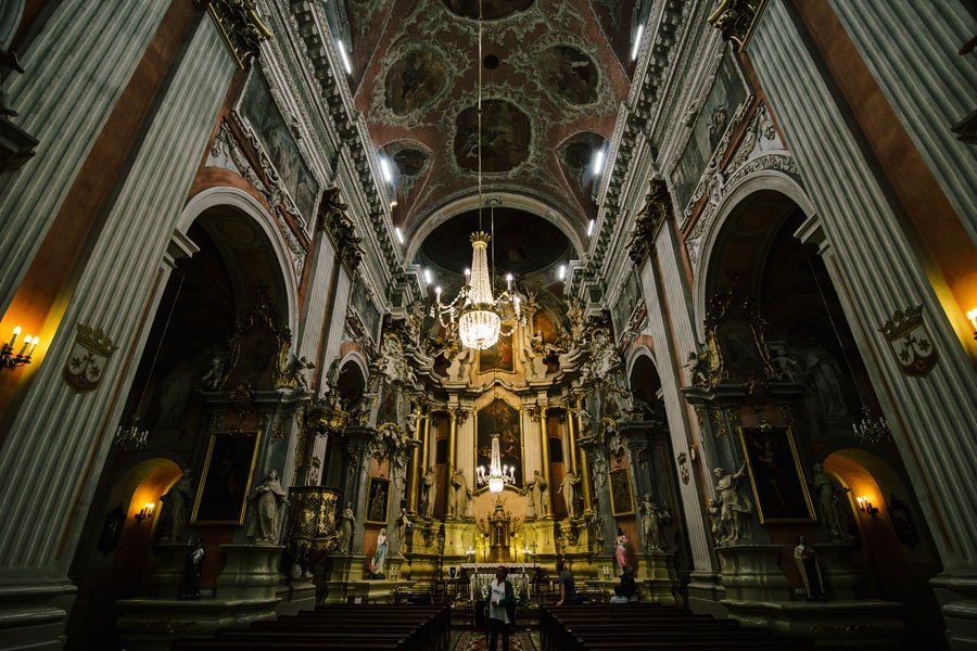 Šv. Teresės bažnyčios Vilniuje interjeras