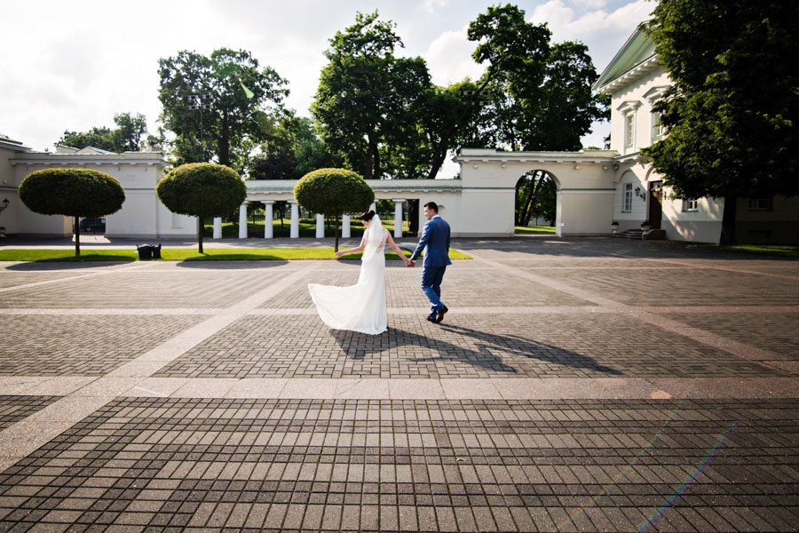 Stilinga vestuvių fotosesija Vilniuje